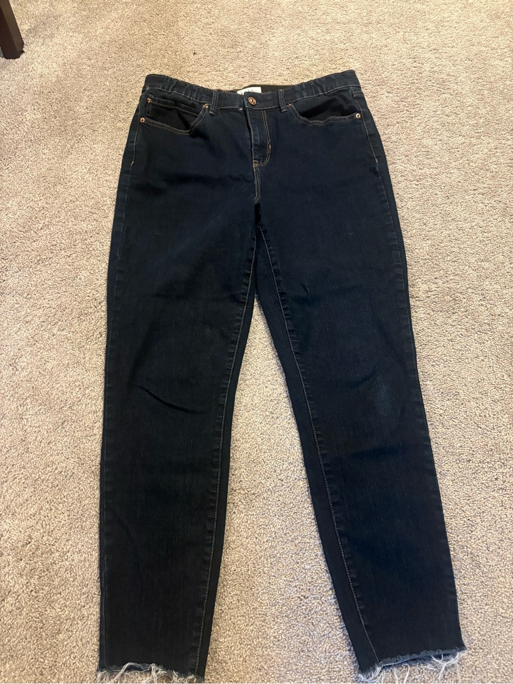 Nicole Miller SOHO Dark Denim Jeans. SIZE 12